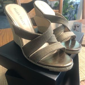 Bronze Linen Wedge
